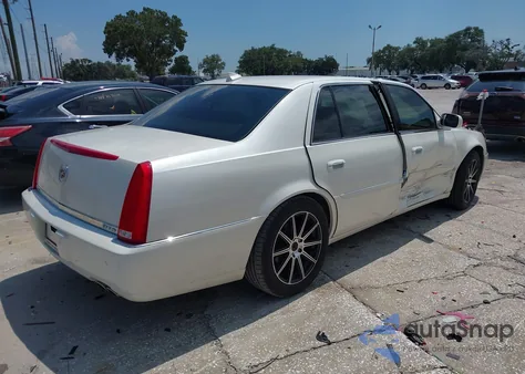 2011 Cadillac Dts Platinum Collection z USA, uszkodzony, nr VIN 1G6KP5ES6BU147532